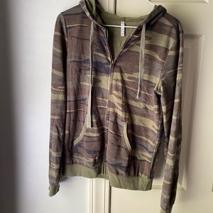 Comfy camo zip up sweater